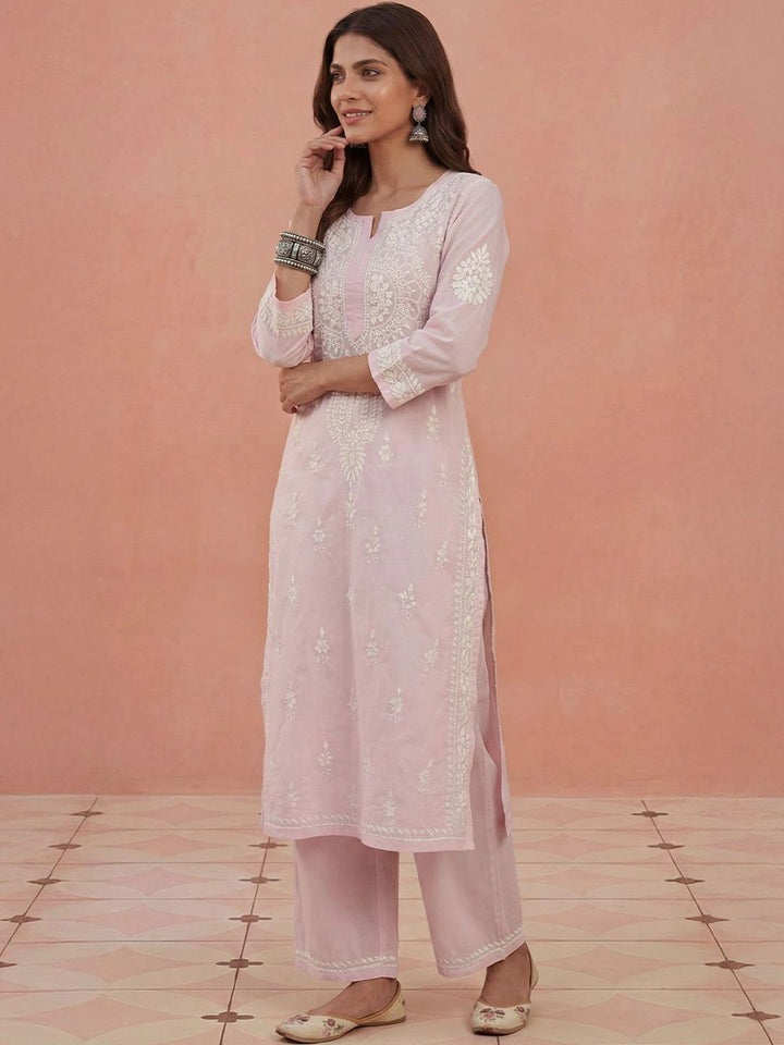 House of Chikankari Women Regular Chikankari Kurta with Trousers