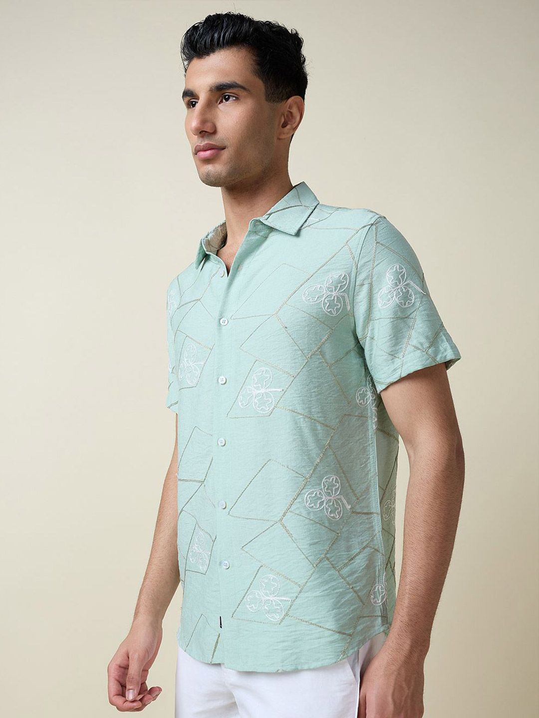 Thomas Scott Men Embroidered Regular Fit Casual Shirt