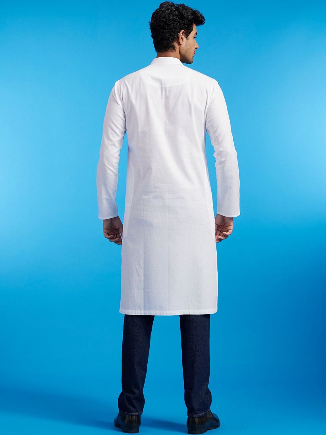 Diwas by Manyavar Geometric Woven Design Mandarin Collar Cotton Straight Kurta