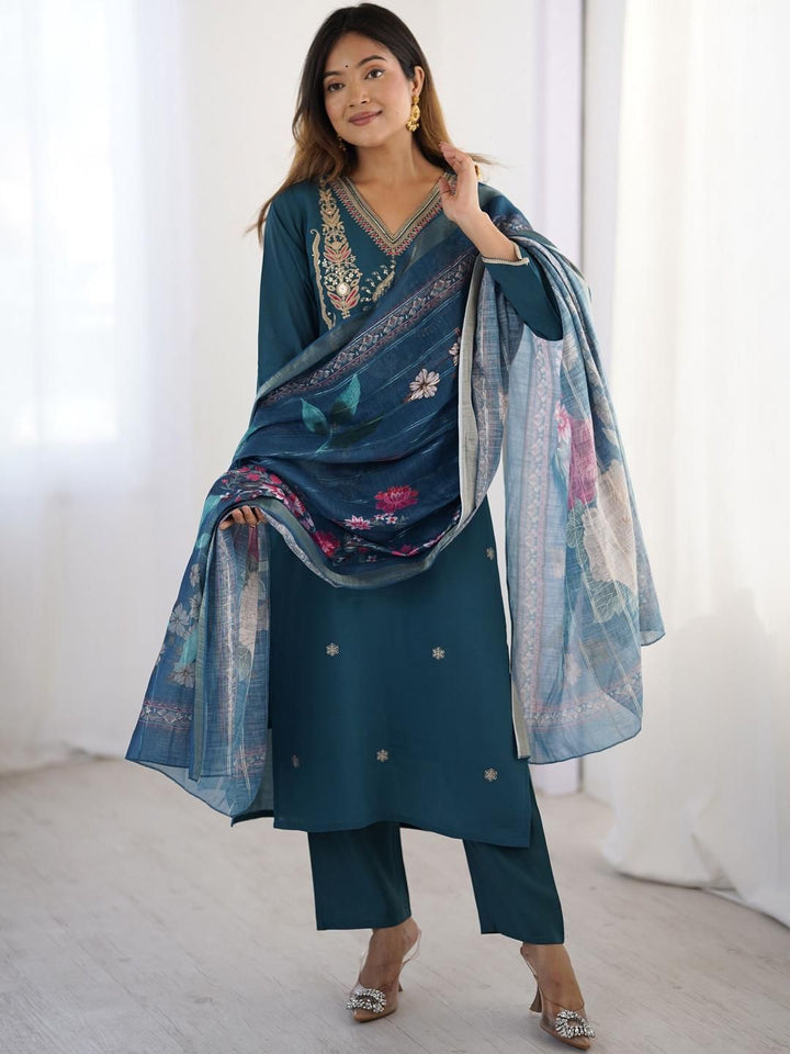 KALINI Women Ethnic Motifs Embroidered Regular Kurta Set