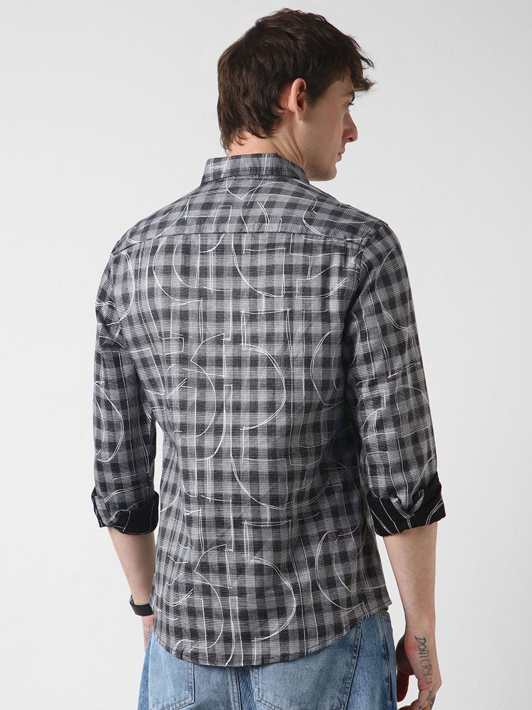 VASTRADO Men Classic Spread Collar Checked Cotton Slim Fit Casual Shirt
