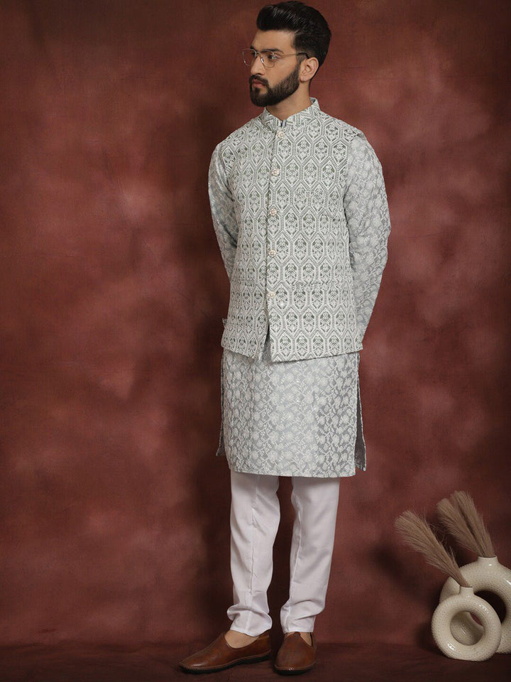 Kurta Lurus Kolar Mandarin Bersulam Bunga Kelabu Anouk Dengan Churidar