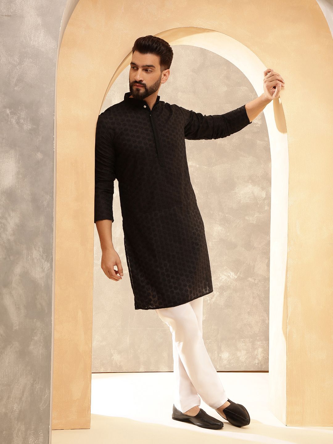 Anouk Black Geometric Embroidered Mandarin Collar Pure Cotton Kurta With Pyjama