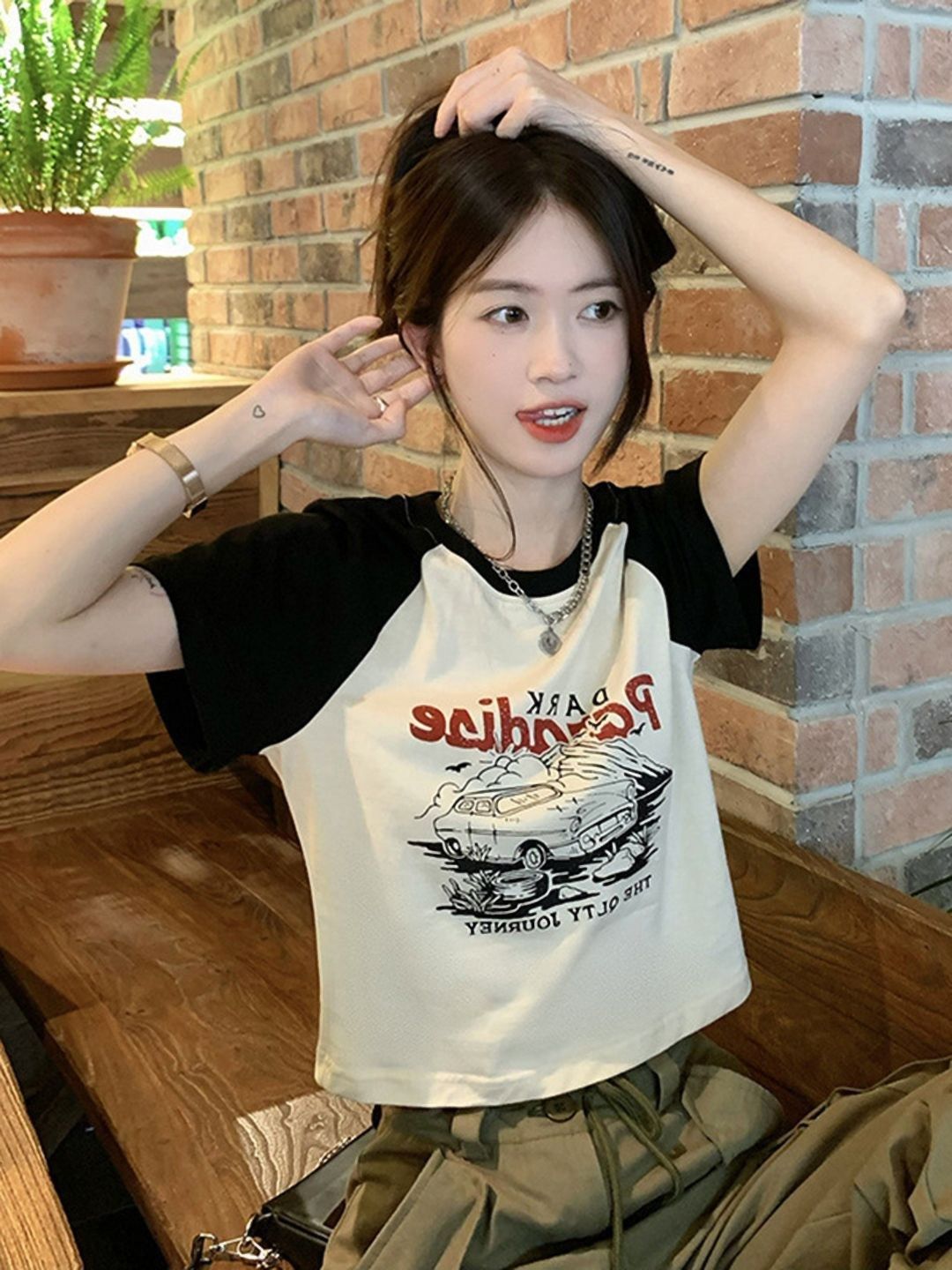 DressBerry Graphic Printed Round Neck Raglan Sleeves Pure Cotton T-shirt