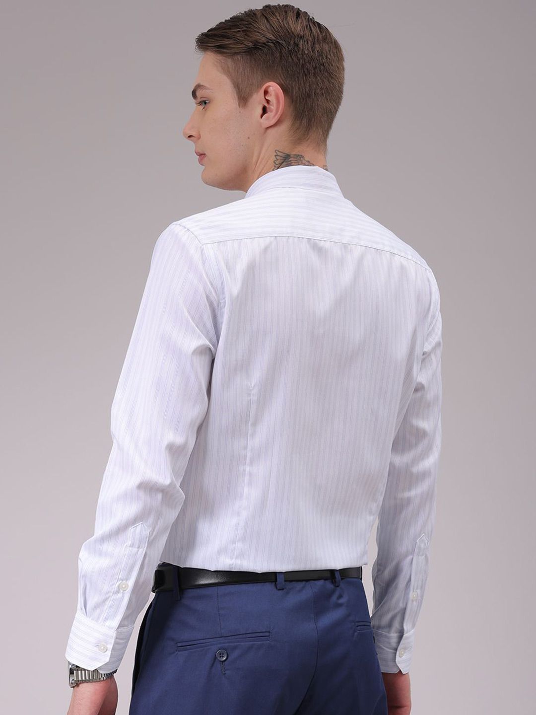 The Indian Garage Co. X Luxe Men Cutaway Collar Vertical Striped Slim Fit Formal Shirt