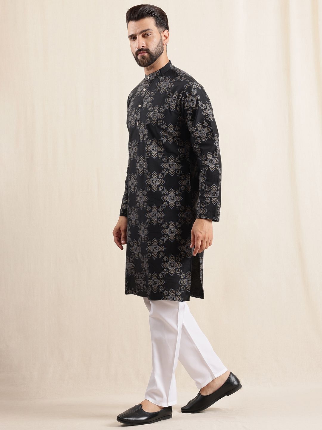 Anouk Men Printed Regular Kurta with Pyjamas