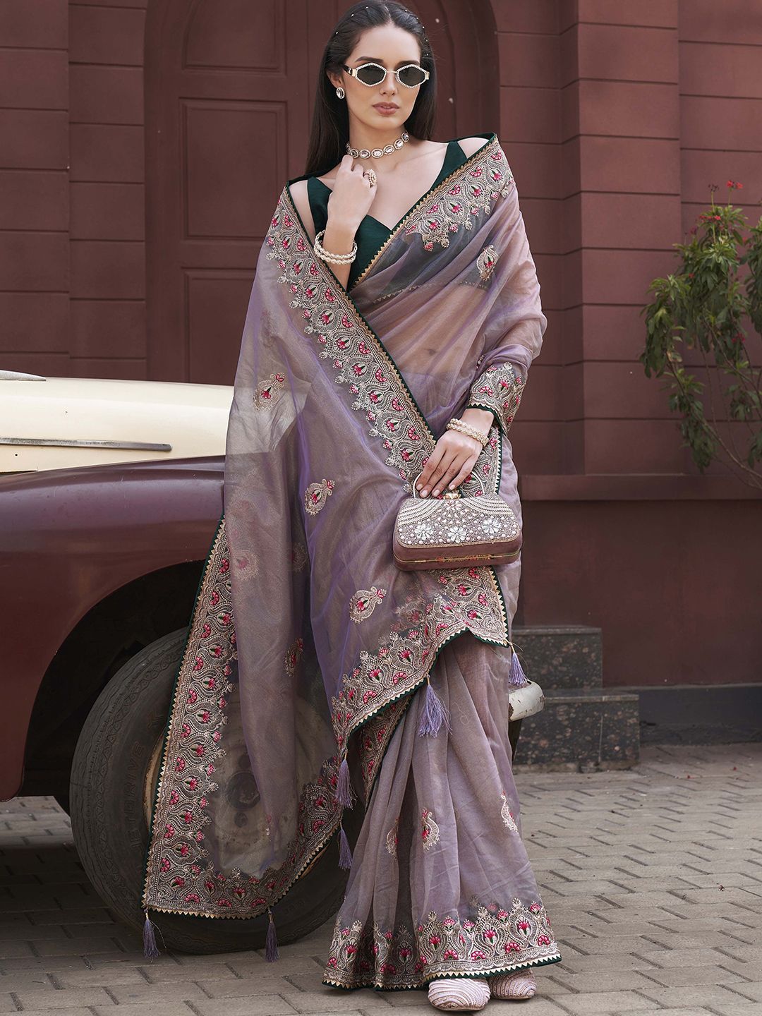Tikhi Imli Ethnic Motifs Embroidered Net Saree