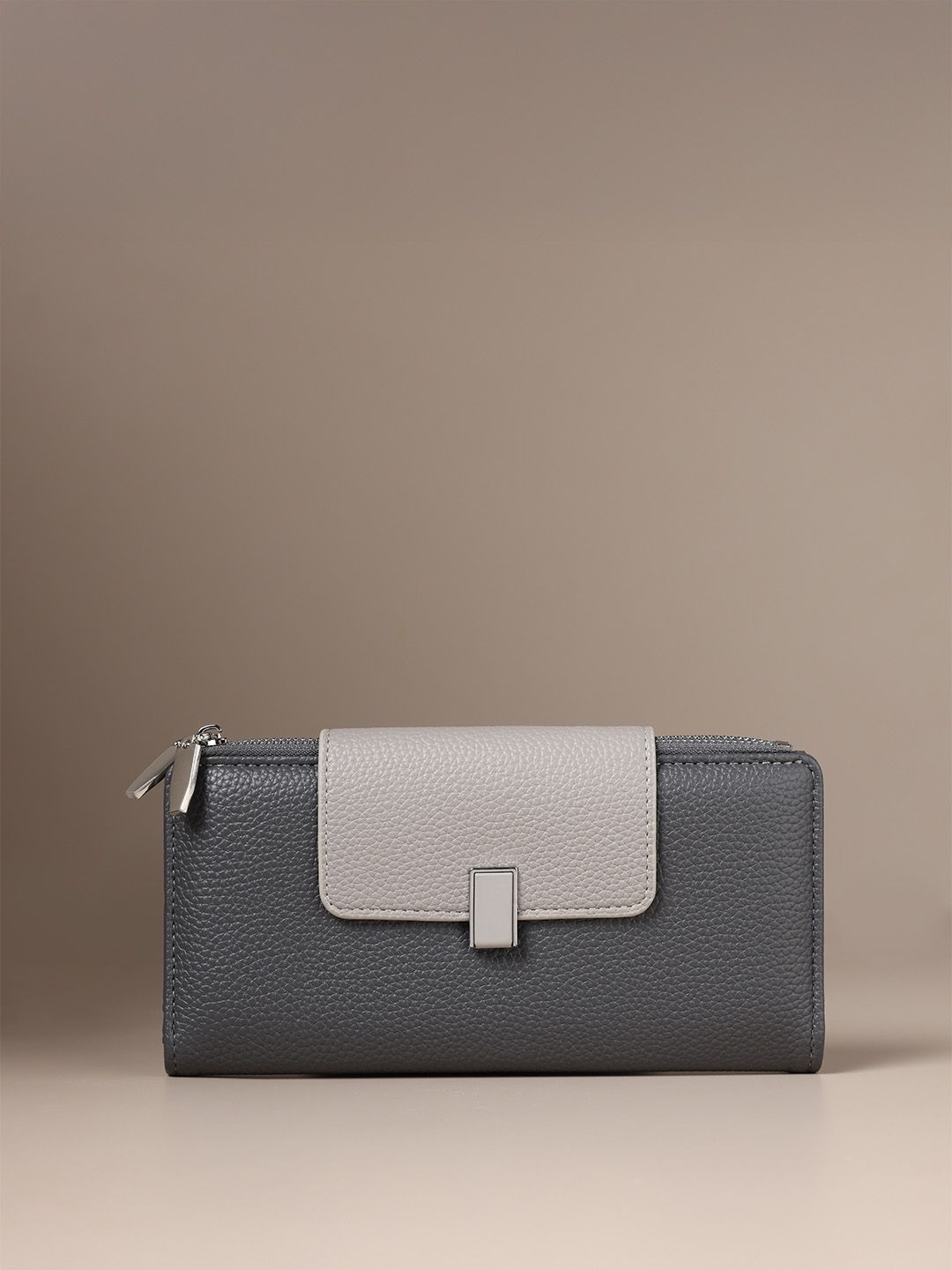 Lino Perros Women Textured Buckle Detail Two Fold Wallet