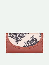 Zouk Wanita Mughal Motif Kyra Flap Wallet