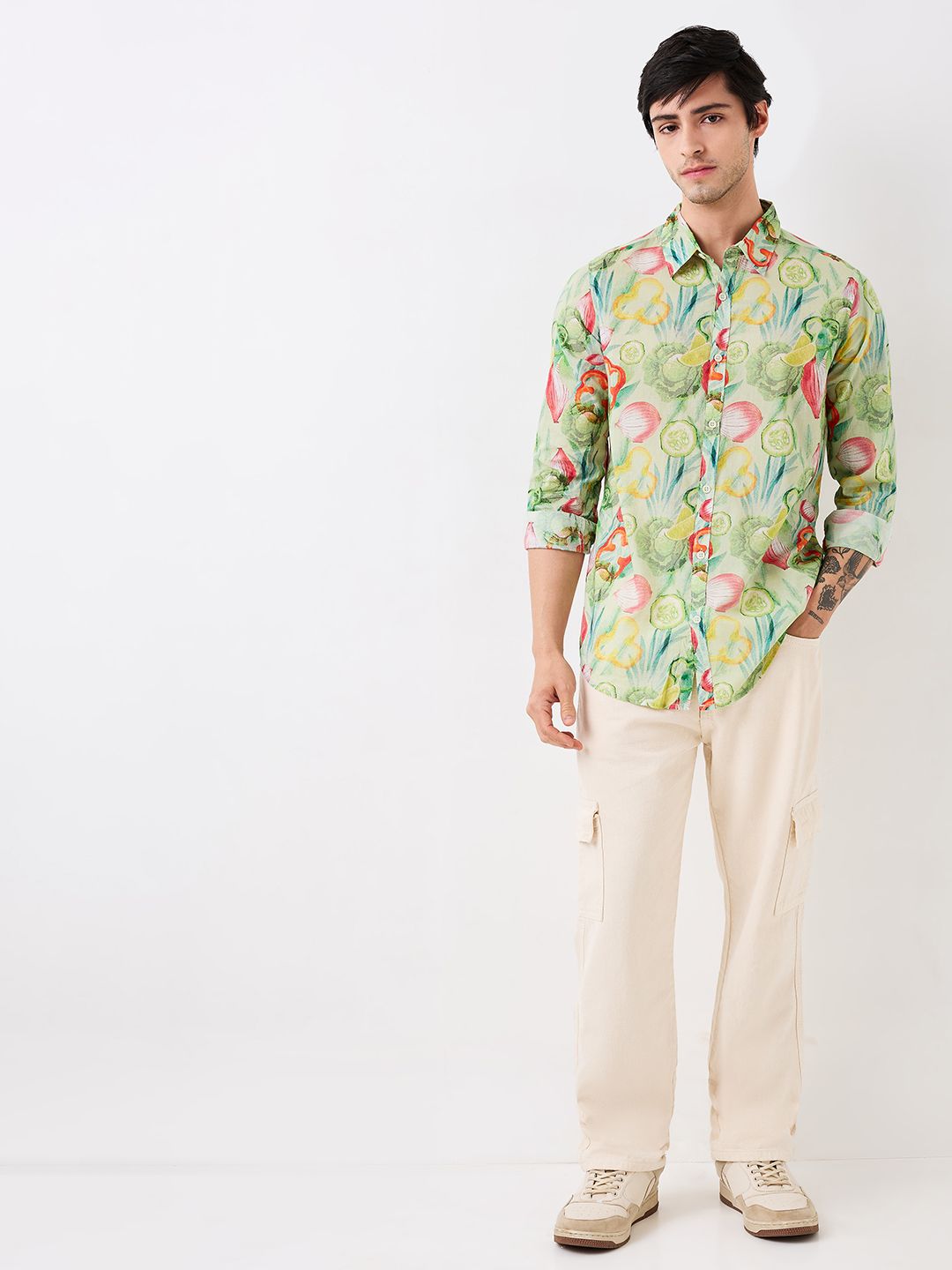 SPYKAR Men Spread Collar Floral Printed Cotton Casual Shirt