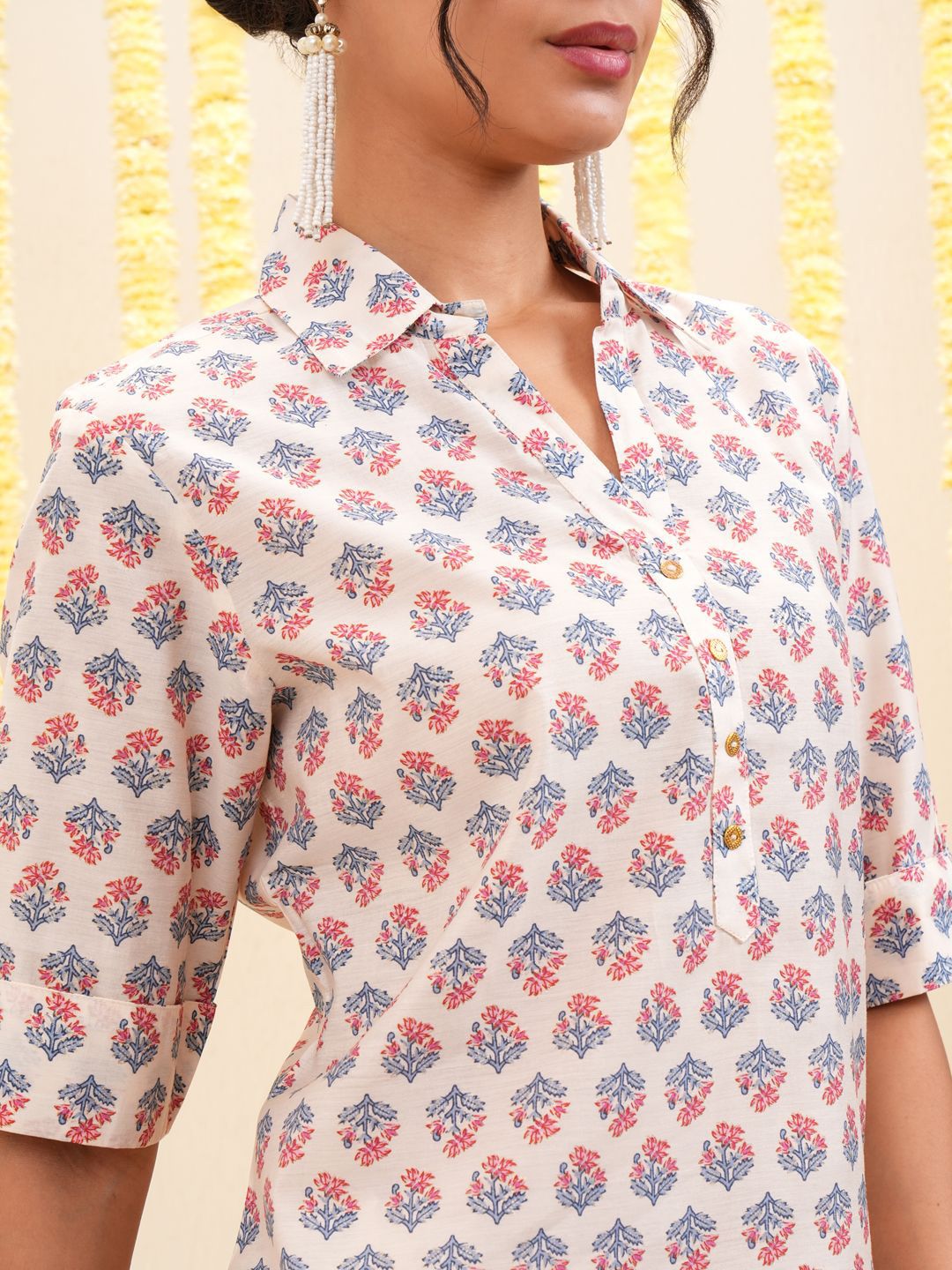Vishudh White & Blue Floral Printed Shirt Collar Tunic & Trousers