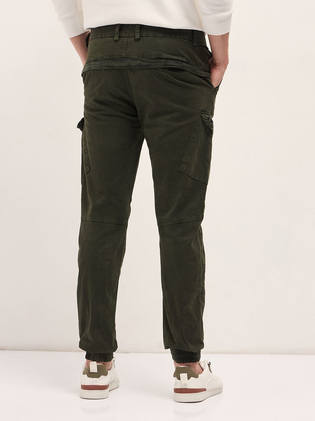 THE BEAR HOUSE Men Cotton Solid Slim Fit Cargo