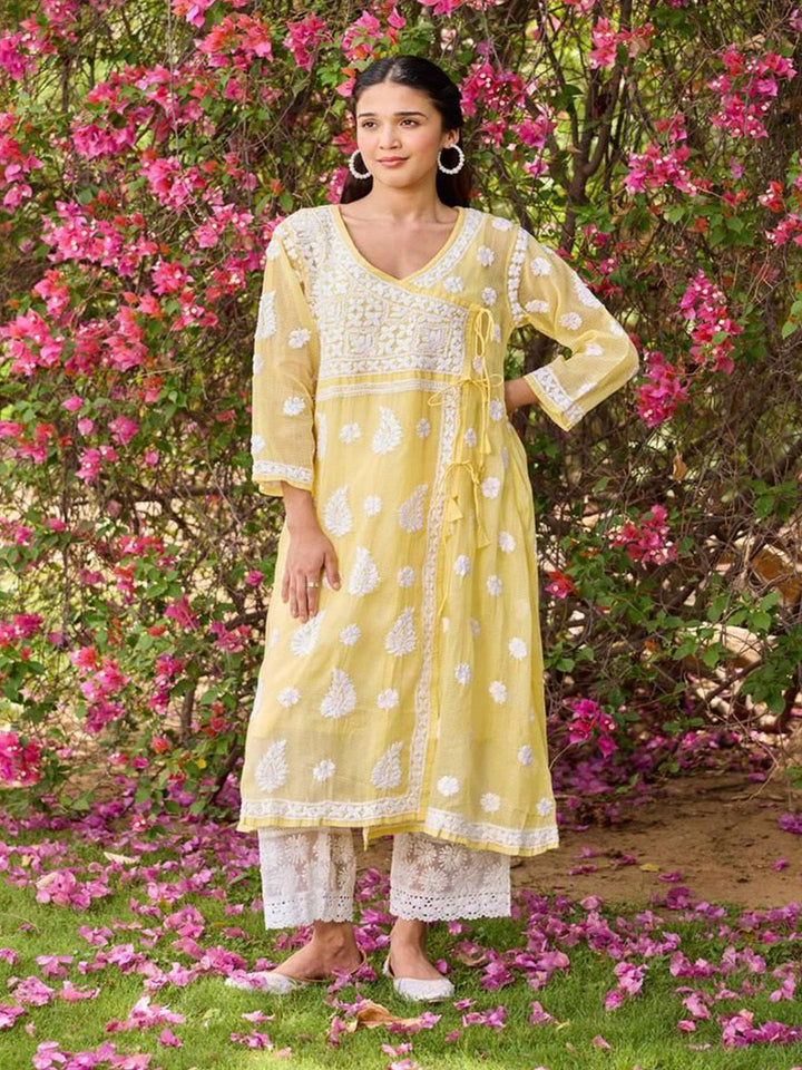 Rumah Wanita Chikankari Kuning Kota Chikankari Sulam Kurta