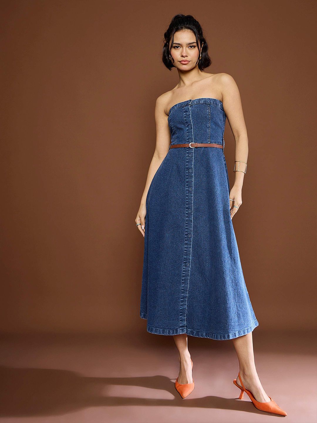 Sassafras Wanita Denim Denim Bandeau Midi Dress