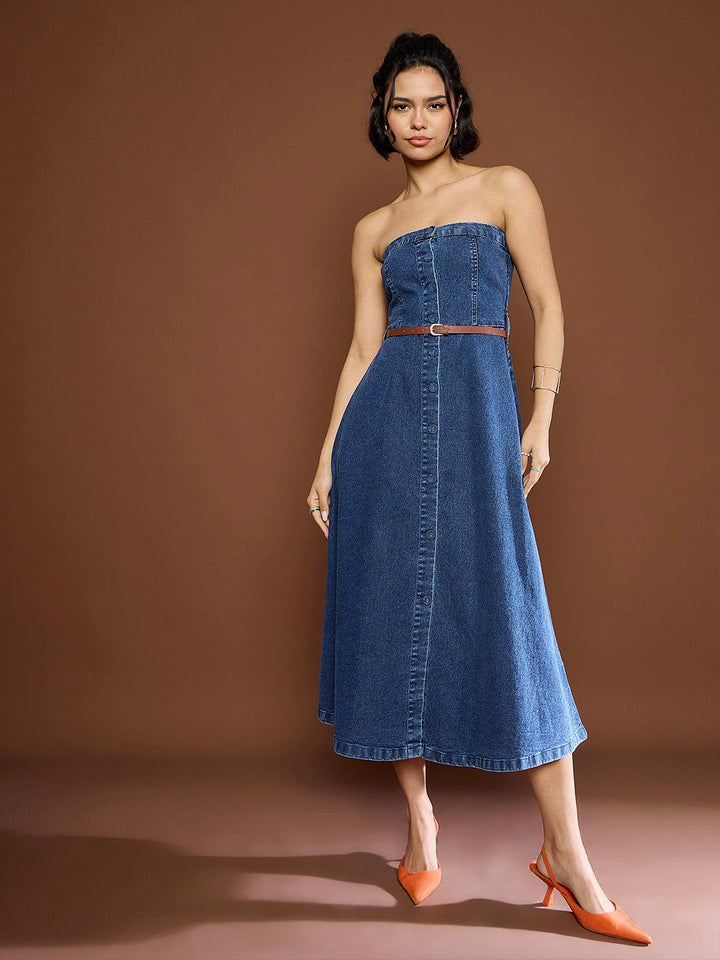 Sassafras Wanita Denim Denim Bandeau Midi Dress