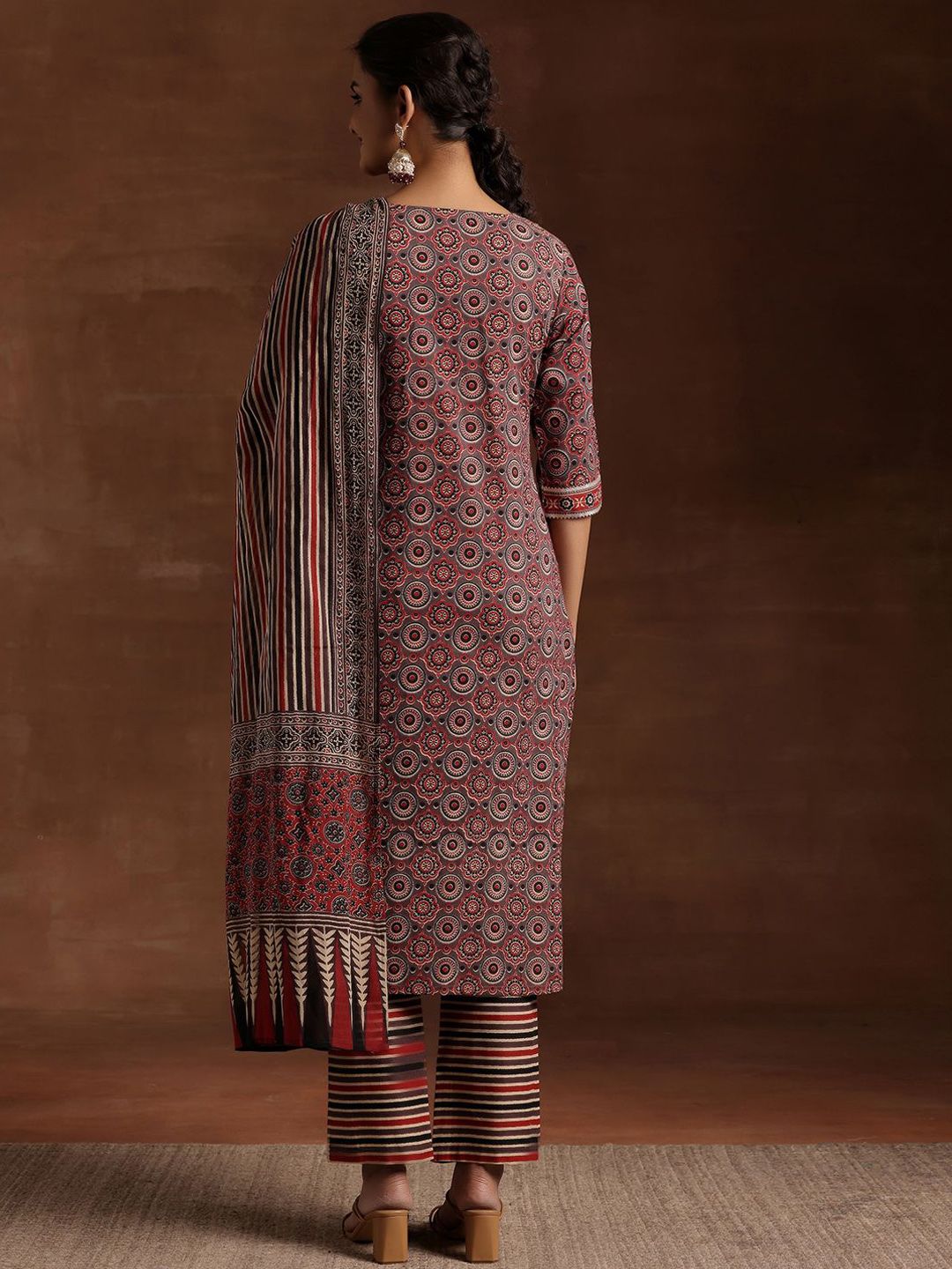 Libas Ethnic Motifs Printed Gotta Patti Pure Cotton Kurta with Trousers & Dupatta