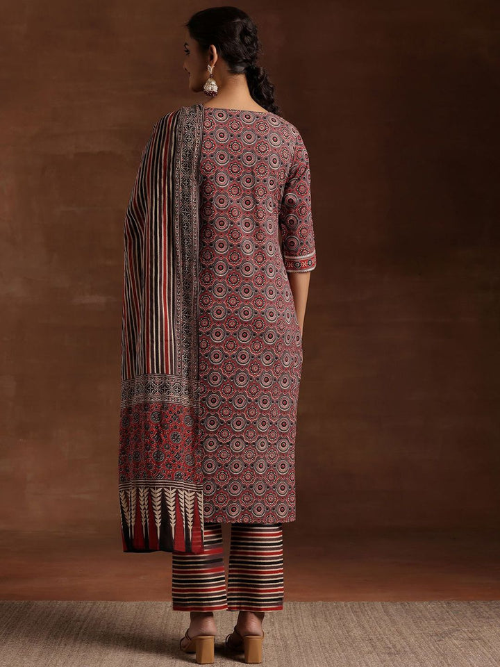 Libas Ethnic Motifs Printed Gotta Patti Pure Cotton Kurta with Trousers & Dupatta