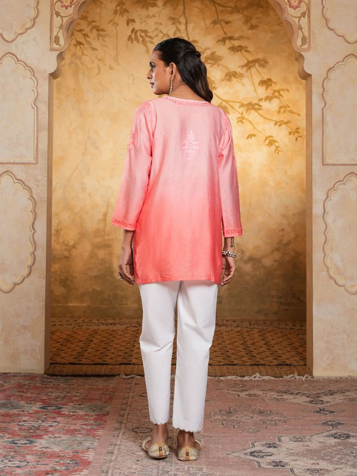 House of Chikankari Women Peach Chanderi Chikankari Embroidered Kurti