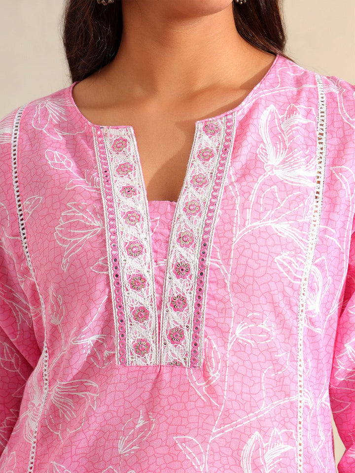 Mamicha Women Printed Pure Cotton Kurta with Trousers & With Dupatta
