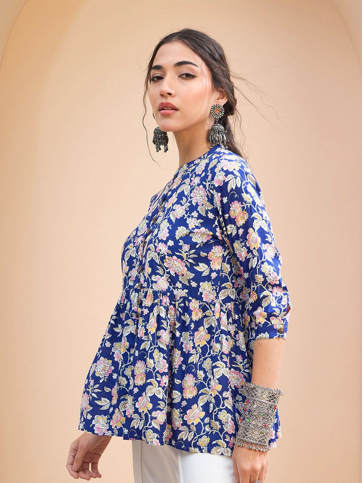 Shae by SASSAFRAS Floral Printed Pleated Kurti
