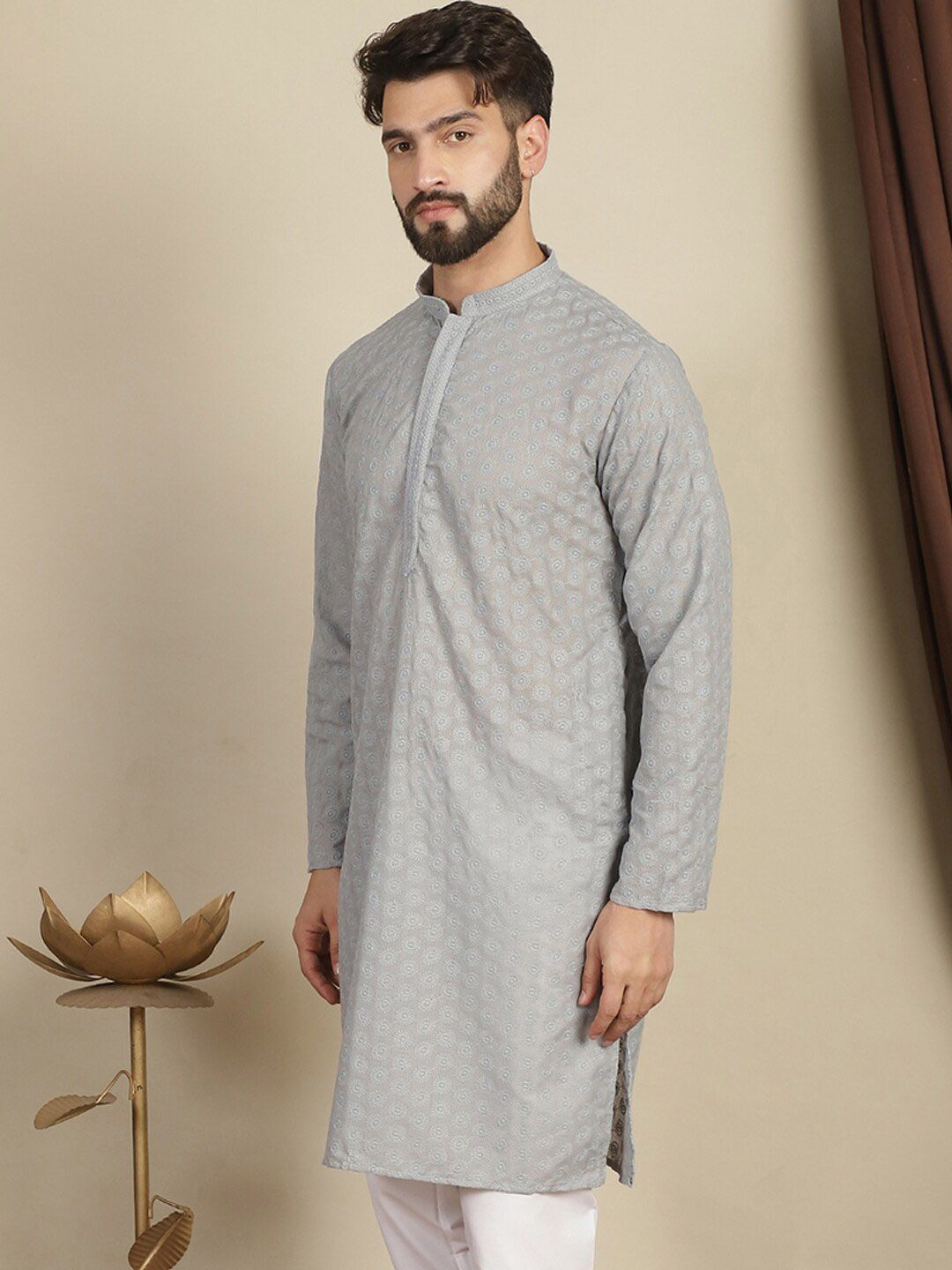 Anouk Motif Etnik Kelabu Bersulam Kolar Mandarin Lengan Panjang Kurta Benang Kapas