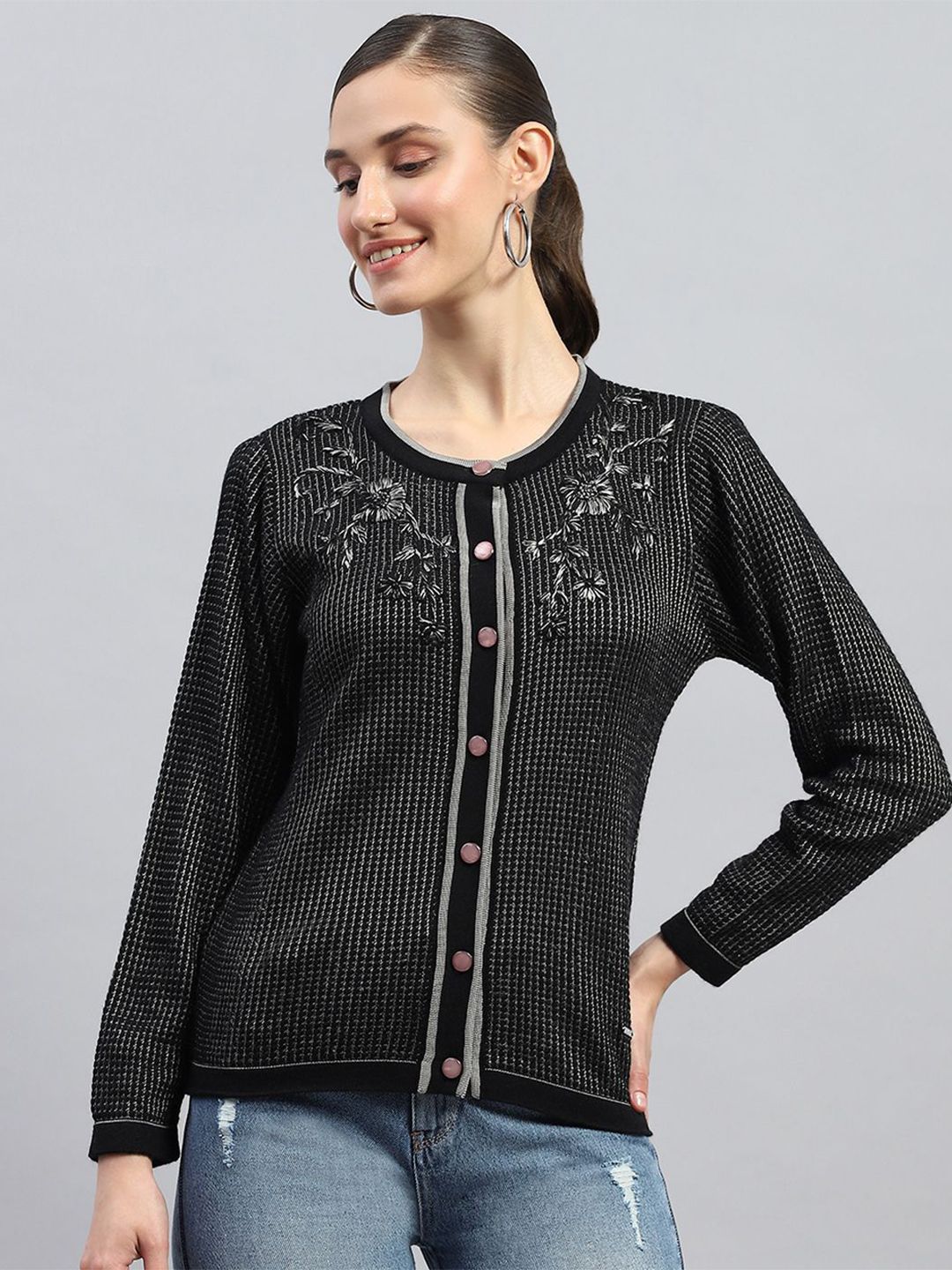 Monte Carlo Women Floral Embroidered Cardigan