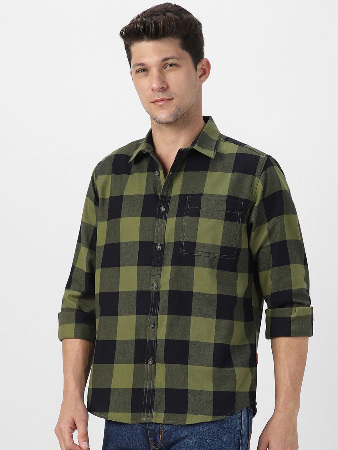 Urbano Fashion Men Spread Collar Checked Cotton Casual Shirt