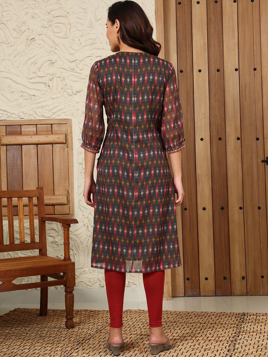 W Women Geometric Thread Work Kurta