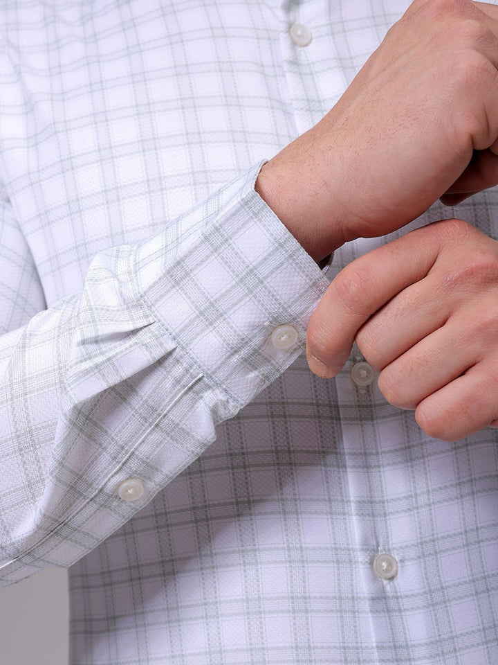 The Indian Garage Co. X Luxe Men Slim Fit Multi Stripes Opaque Striped Formal Shirt