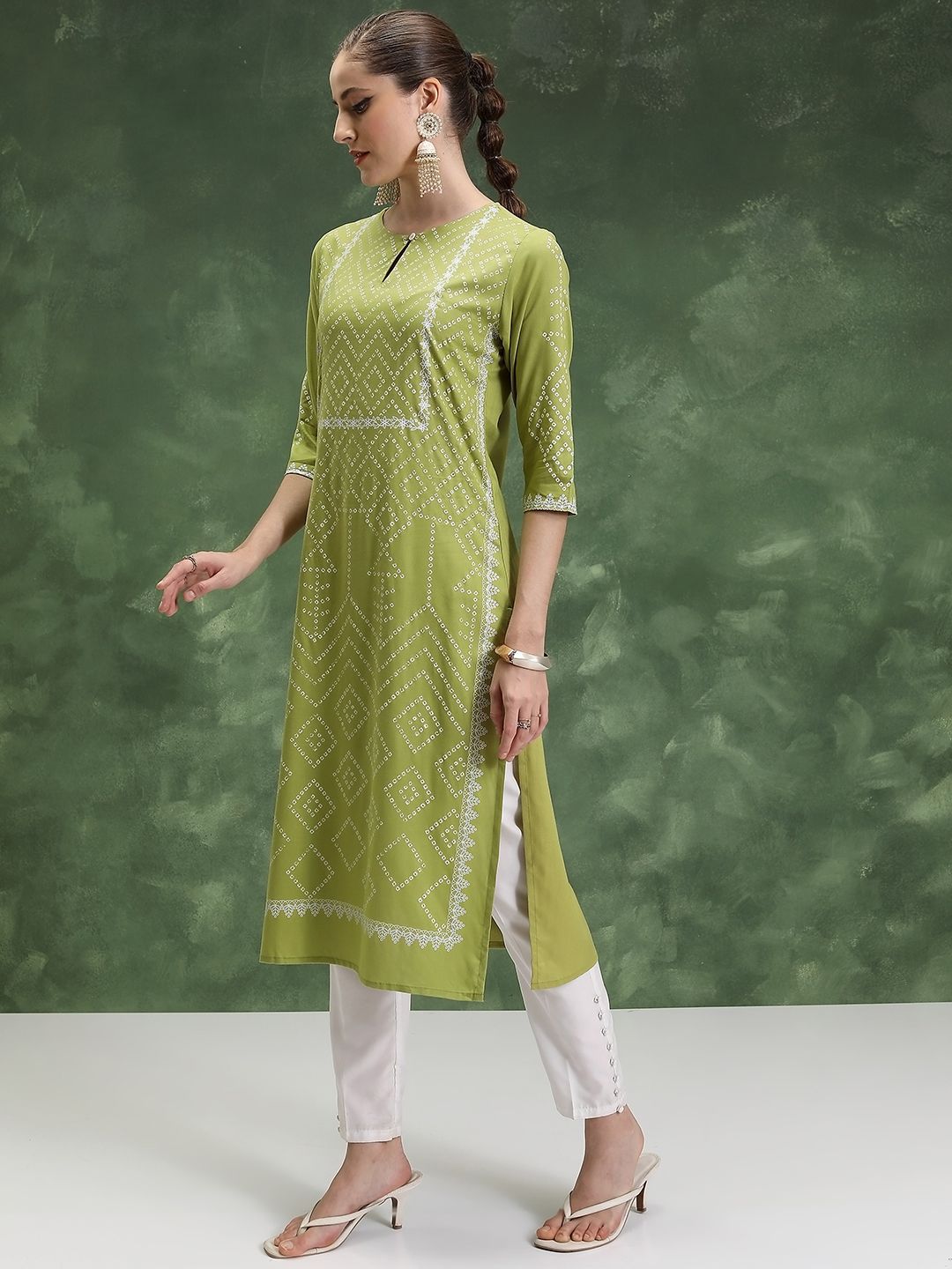 Vishudh Ethnic Motifs Printed Cotton Round Neck Straight Kurta