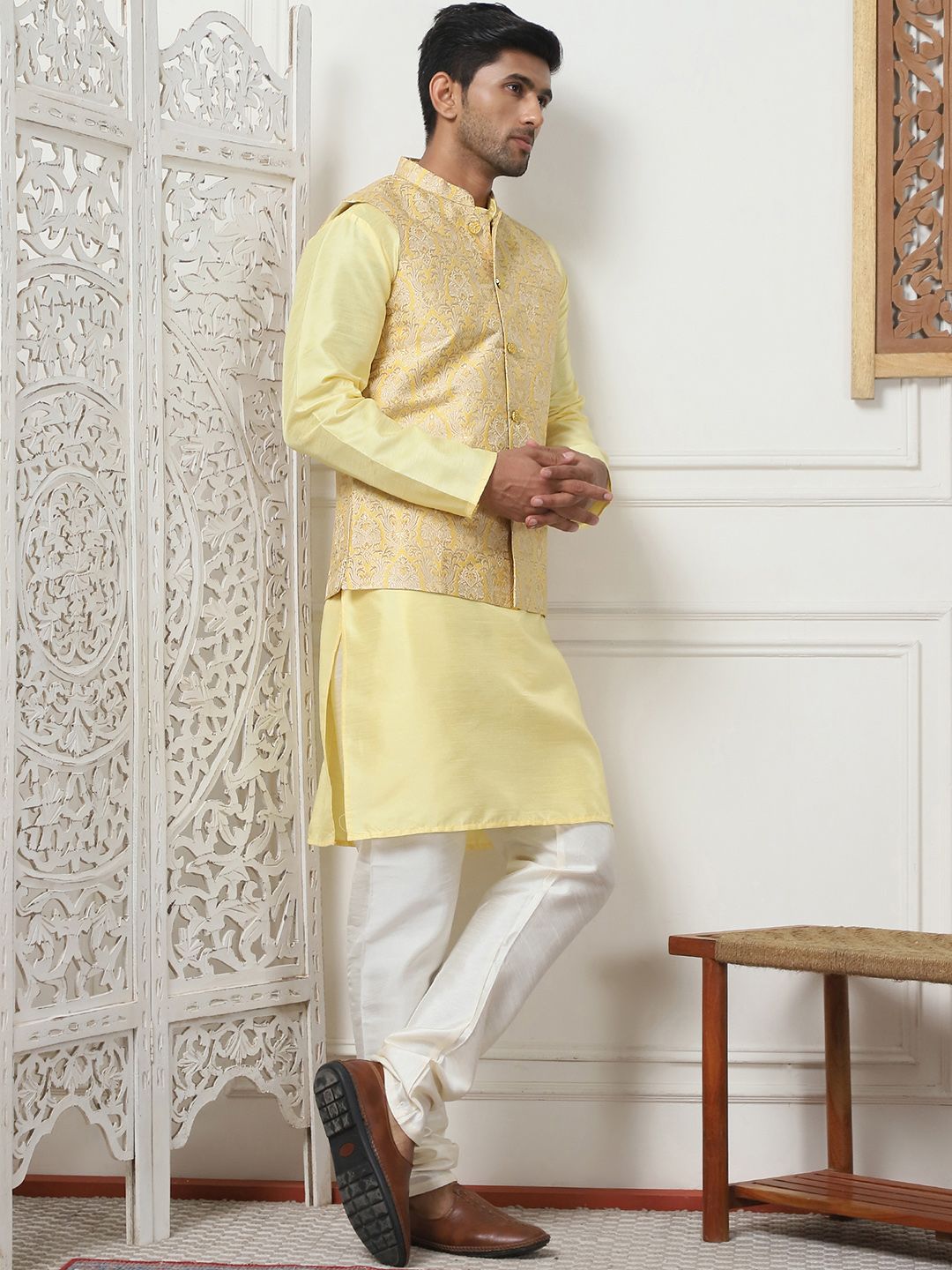 Anouk Woven Design Nehru Jacket