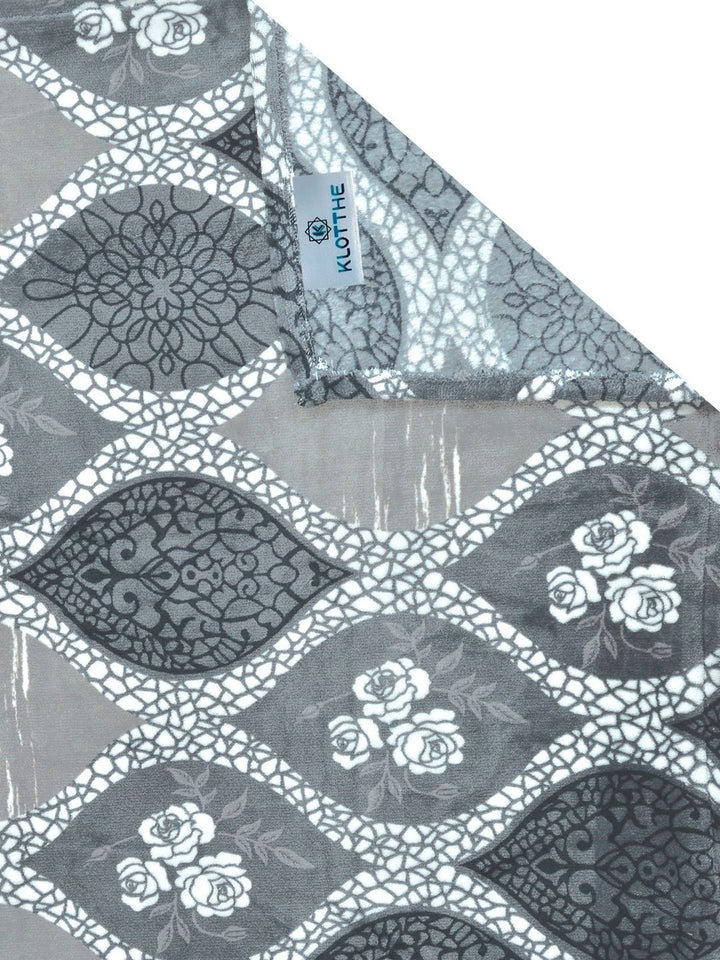 KLOTTHE Coklat Floral Printed Flat 300 TC Woolen King Double Bedsheet Dengan 2 Sarung Bantal