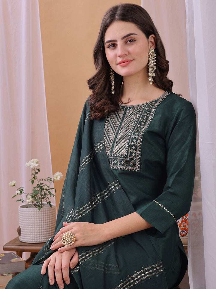 KALINI Women Ethnic Motifs Embroidered Regular Sequinned Kurta with Trousers & Dupatta