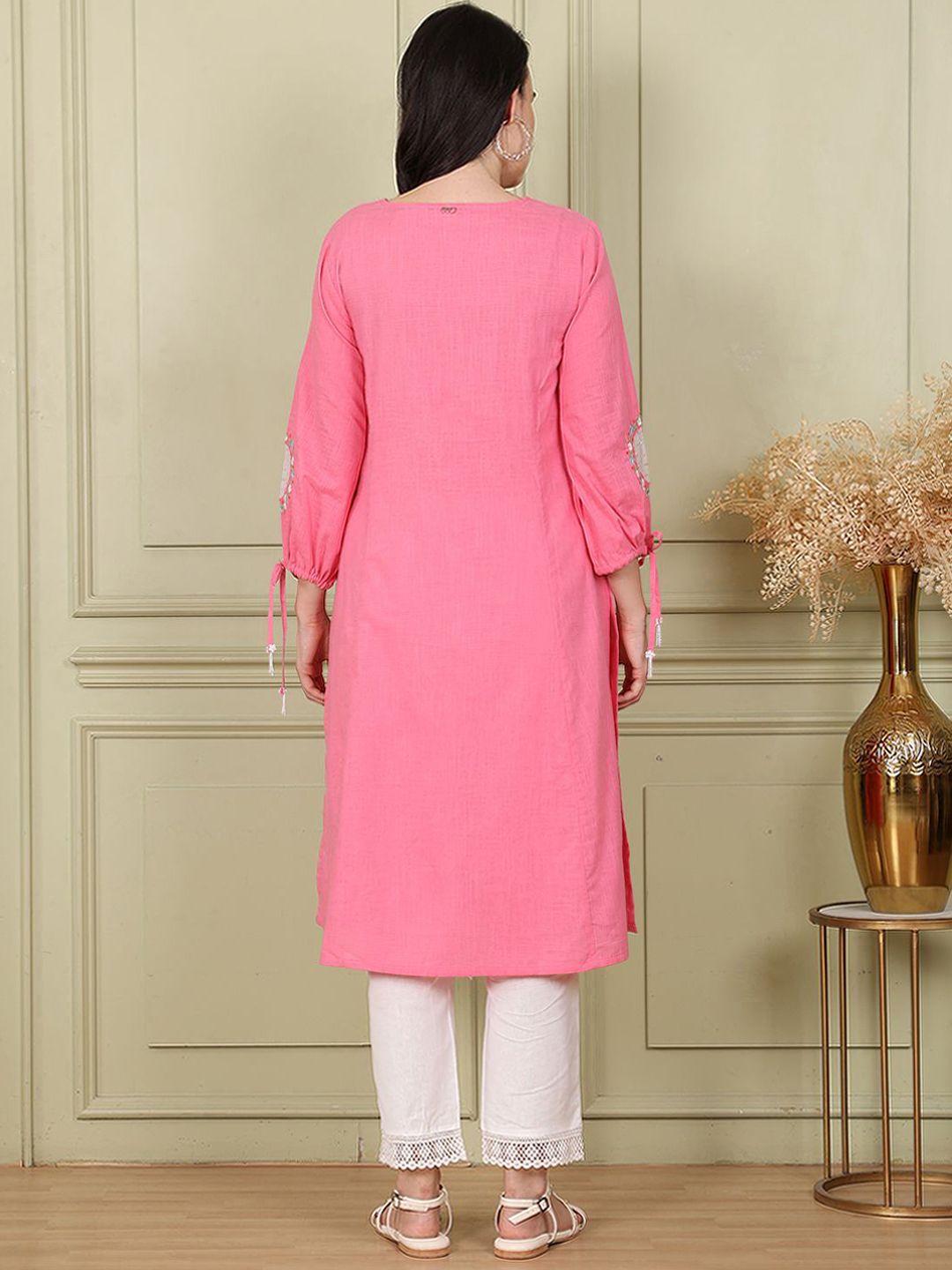 W Women Embroidered Flared Sleeves Thread Work Kurta