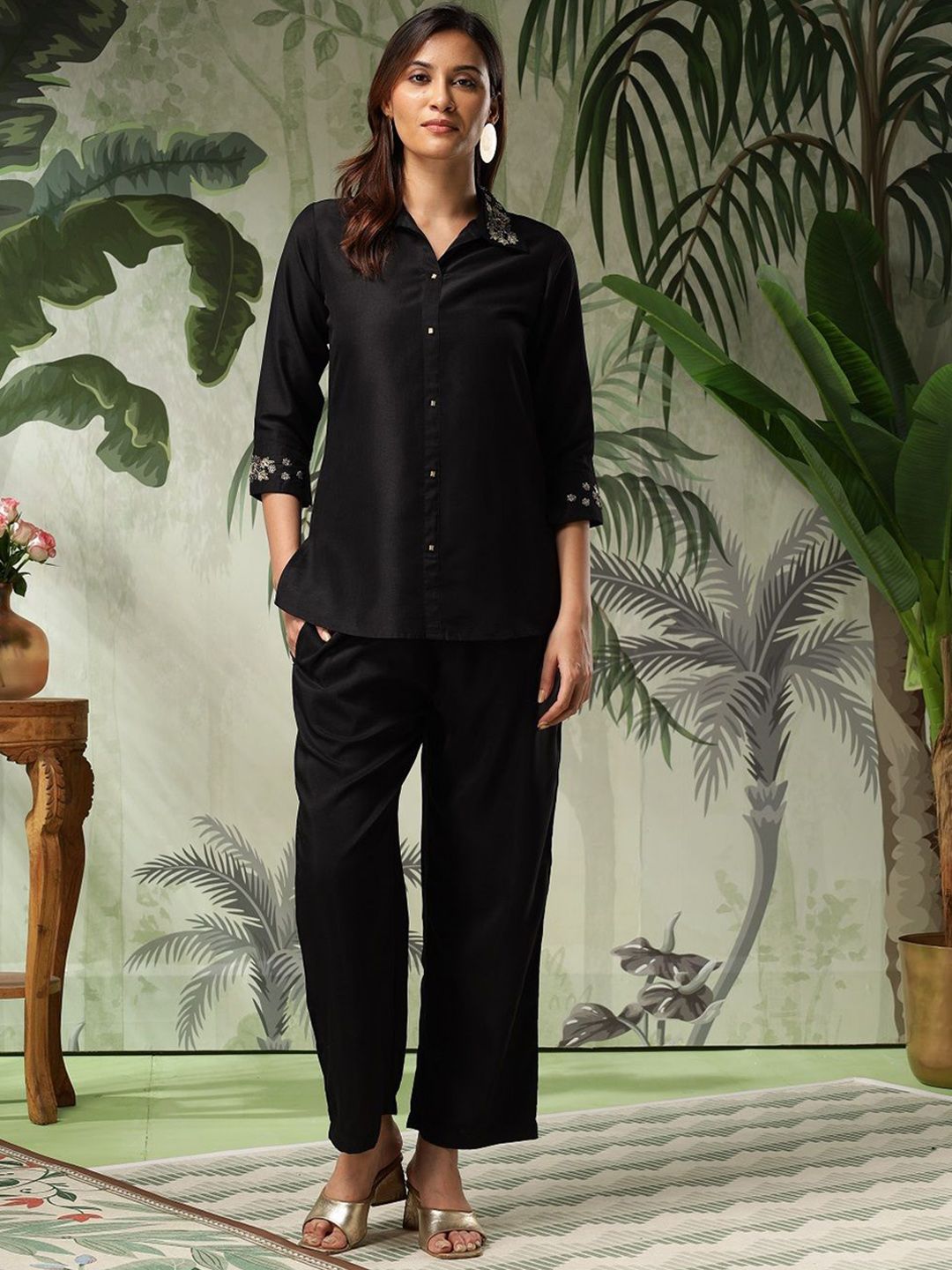 Bani Women Embroidered Shirt With Trousers Co-Ords