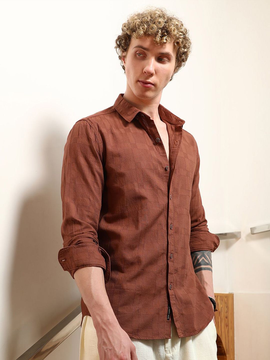 Campus Sutra Comfort Textured Spread Collar Cotton Casual Shirt