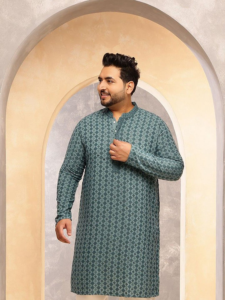 SOJANYA PLUS Embroidered Mandarin Collar Cotton Straight Kurta