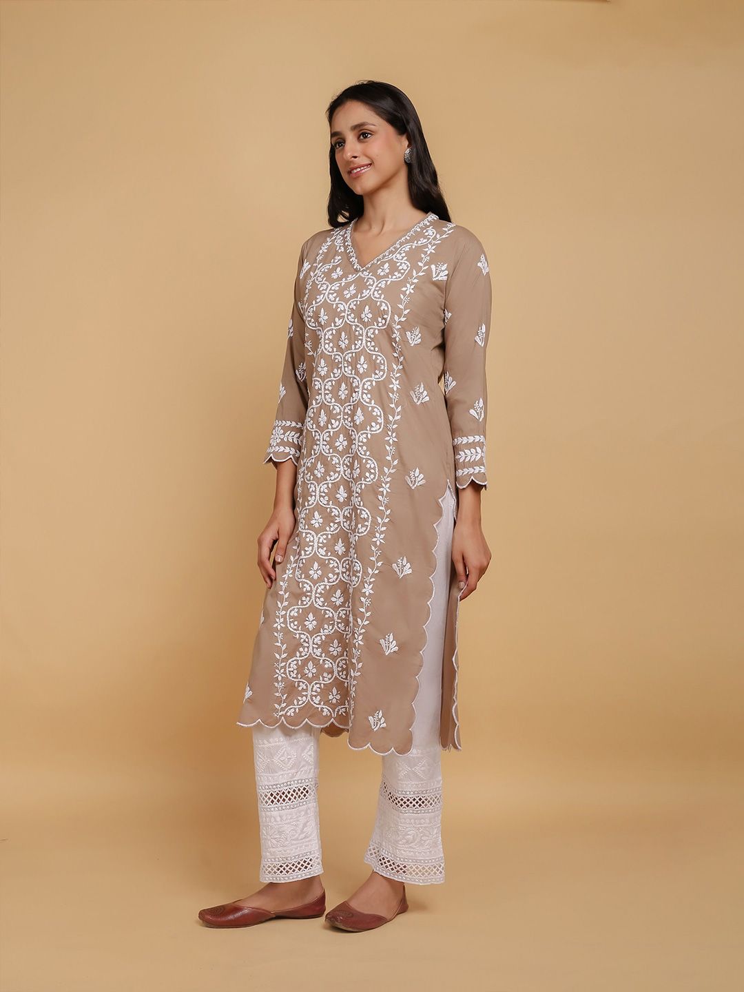 HOUSE OF KARI Floral Embroidered Cotton Chikankari Kurta