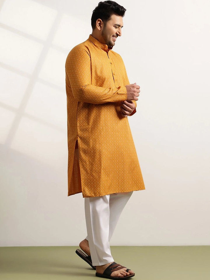 SOJANYA PLUS Men Kurta