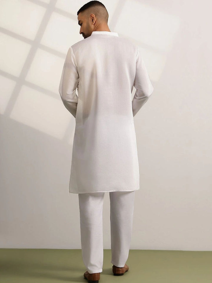 Anouk Men Embroidered Thread Work Kurta