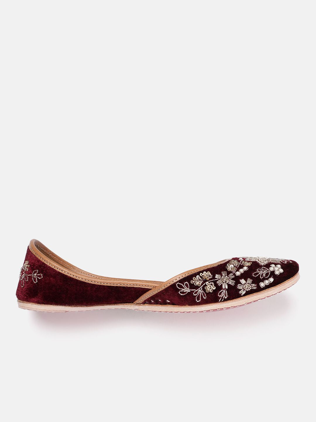House of Pataudi Women Ethnic Embellished Mojaris
