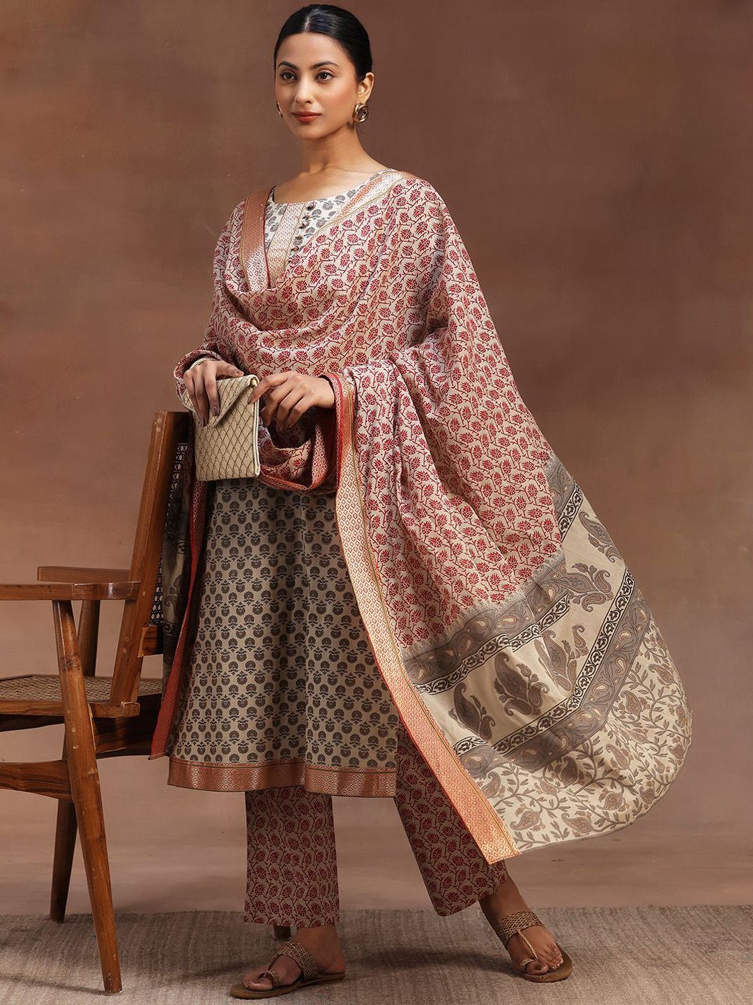 Libas Floral Printed Pure Cotton staight Kurta with Trousers & Dupatta