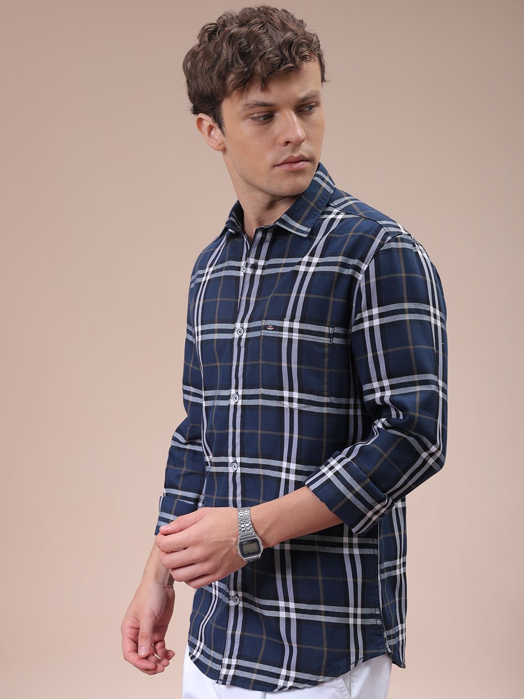 The Indian Garage Co Men Cutaway Collar Checked Cotton Slim Fit Casual Shirt
