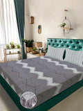 Aura Grey & White Geometric Printed 300 TC Fitted Double King Bedsheet Set-2.50 m X 2.25 m