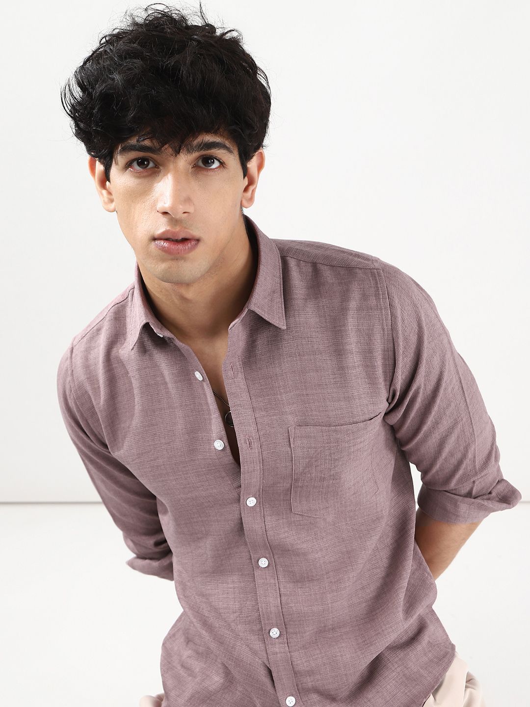 Urbano Fashion Men Purple Solid Linen Full Sleeve Relaxed Fit Casual Shirt