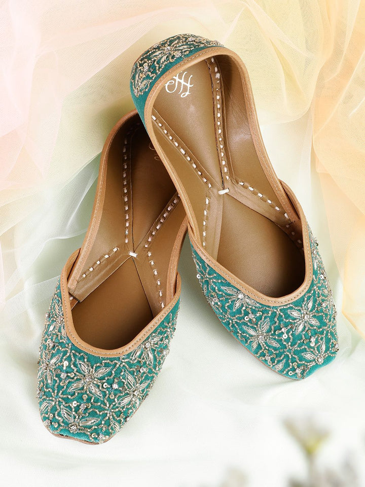 House of Pataudi Women Ethnic Embellished Mojaris