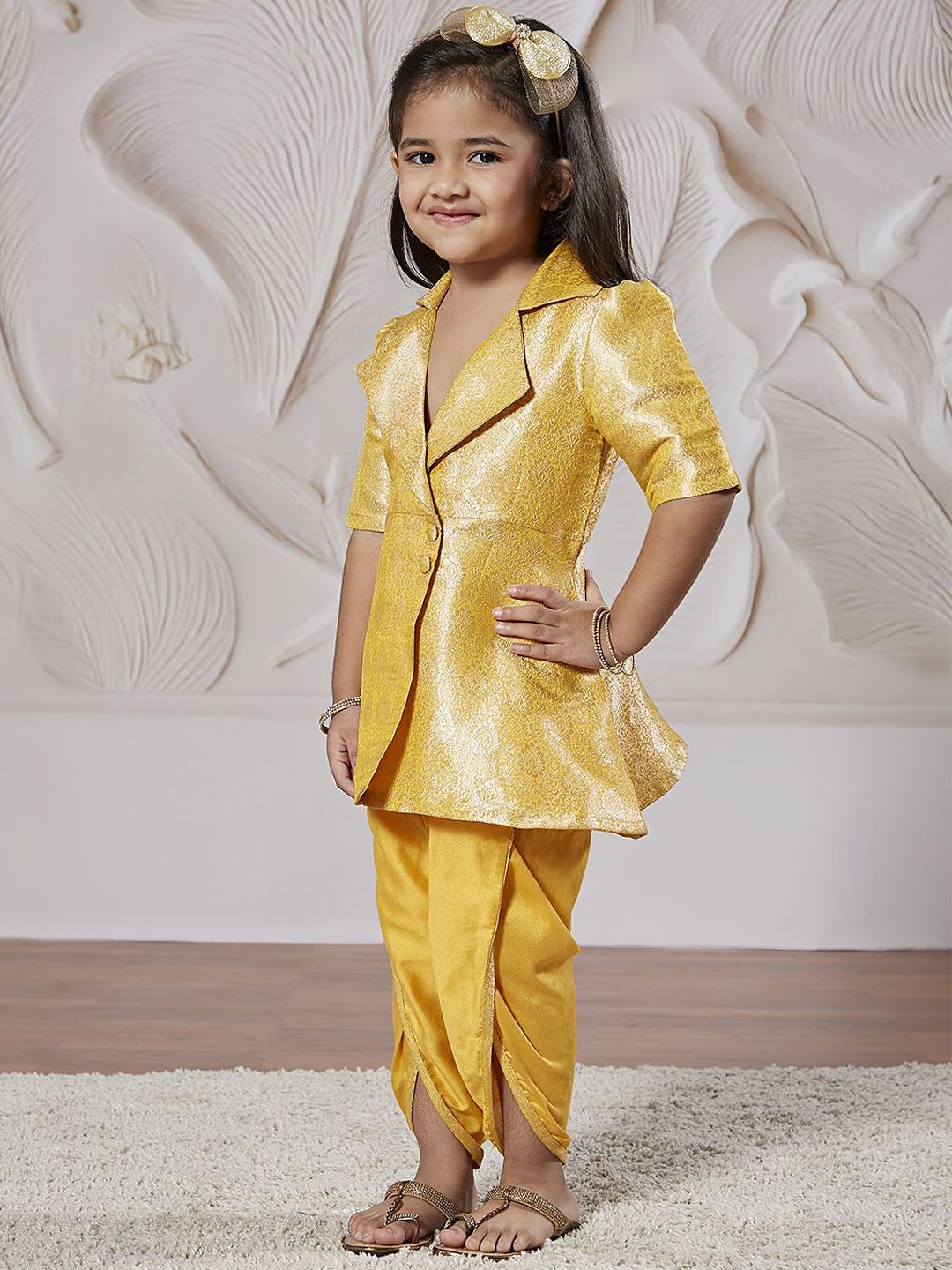 VASTRAMAY Girls Ethnic Motifs Woven Design A Line Kurta with Dhoti Pants