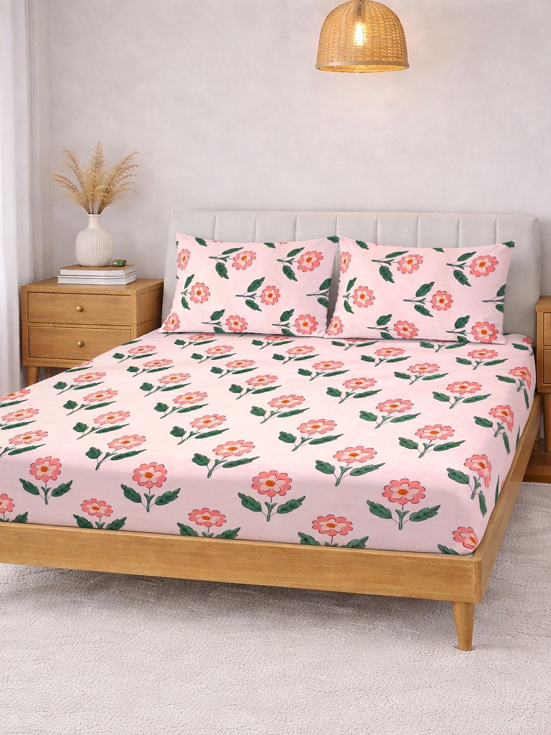 KLOTTHE Pink Floral Printed 300 TC King Bedsheets