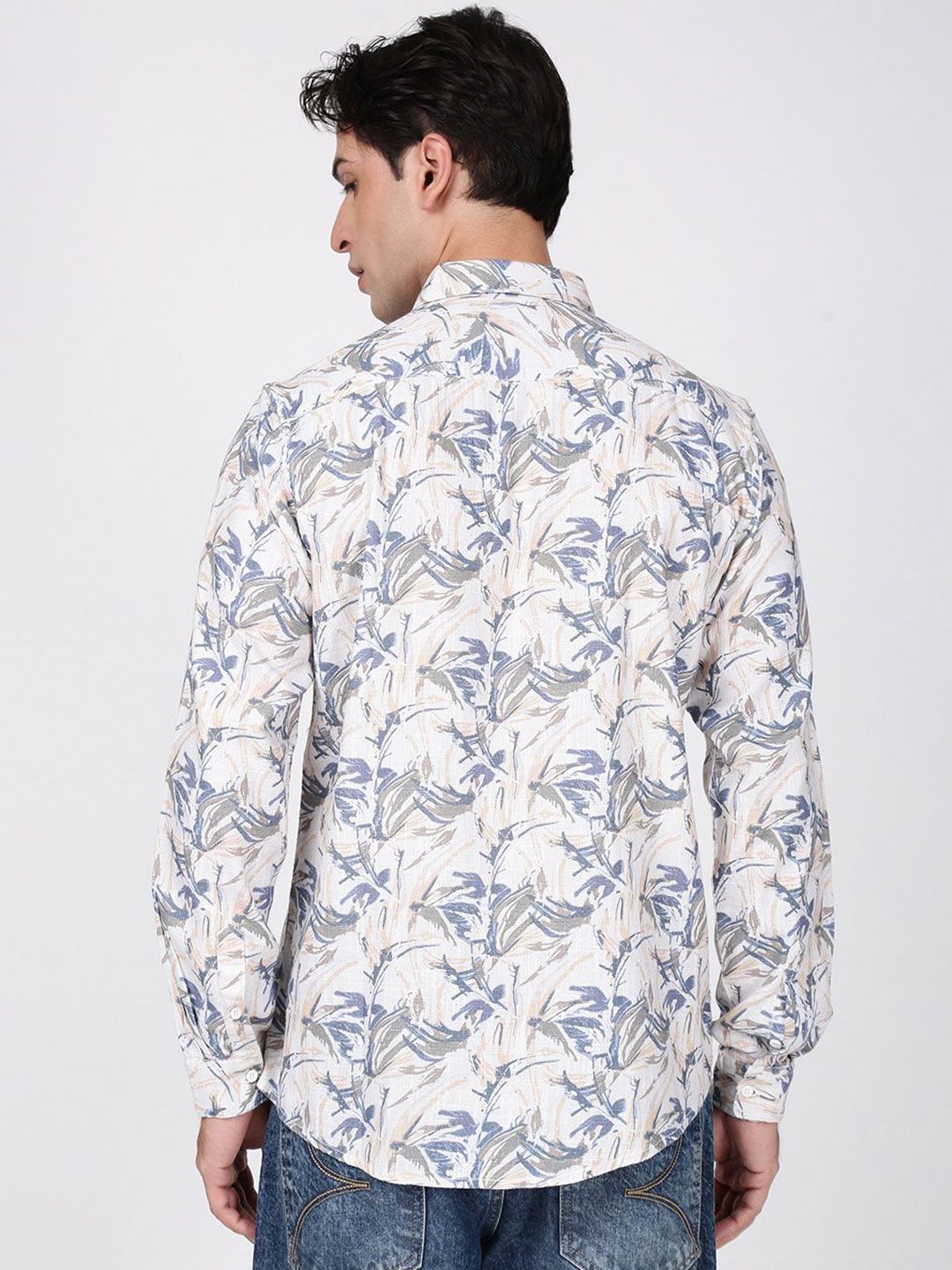 Bene Kleed Men Slim Fit Floral Printed Slub Texture Casual Shirt