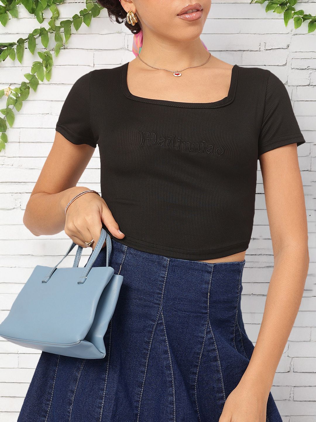 DressBerry Fusion Fits Embroidered Ribbed Crop Top
